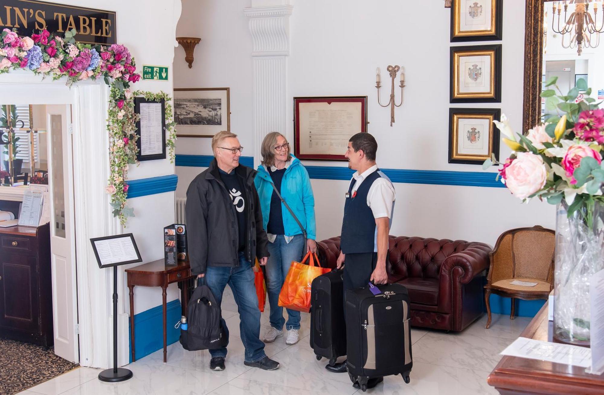 פורטסמות' Keppels Head Hotel מראה חיצוני תמונה