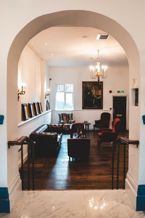 פורטסמות' Keppels Head Hotel מראה חיצוני תמונה